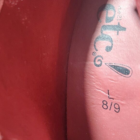 Rue 21 Burgundy Faux Suede Side Zipped Ankle Heeled Wedges Booties Size 8.5 - Picture 4 of 7